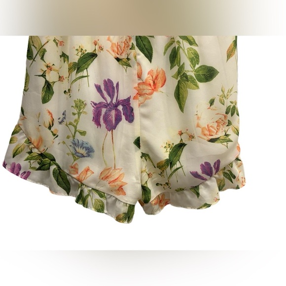 Show Me Your MuMu “RiRi” Sleeveless floral romper 🌸 Pretty ruffle cottagecore 🎀 - Picture 5 of 9